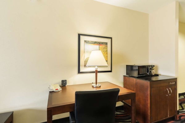 Hotel COMFORT SUITES BEAUMONT (Beaumont)